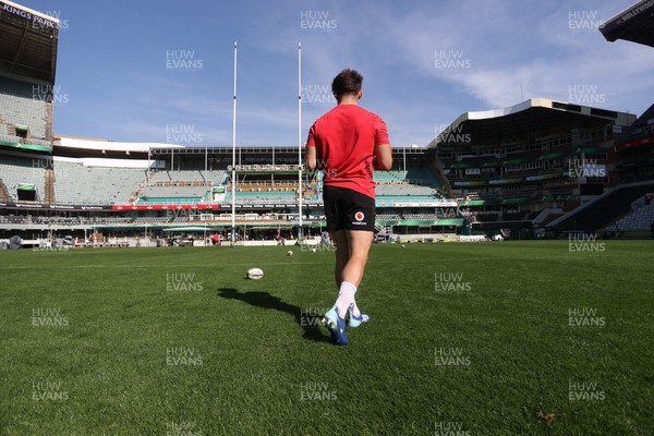 170726 - Wales Rugby Captains Run in Durban ahead of their Nations Championship game against South Africa tomorrow - Dan Edwards during training