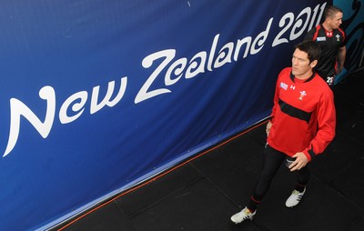17.09.11 - Wales Rugby Captains Run - James Hook and Shane Williams arrive for training at Waikato Stadium. 