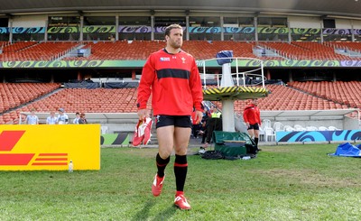17.09.11 - Wales Rugby Captains Run - Jamie Roberts arrives for training at Waikato Stadium. 