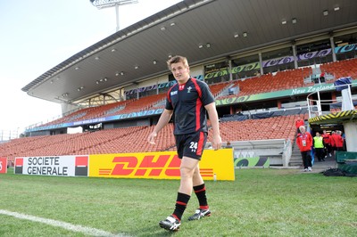 17.09.11 - Wales Rugby Captains Run - Jonathan Davies arrives for training at Waikato Stadium. 