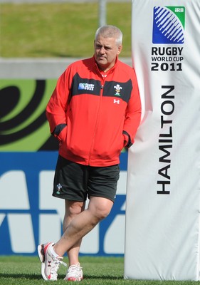 17.09.11 - Wales Rugby Captains Run - Head coach Warren Gatland during training. 