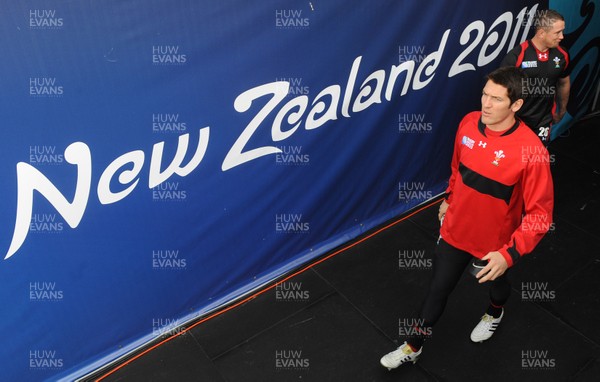 17.09.11 - Wales Rugby Captains Run - James Hook and Shane Williams arrive for training at Waikato Stadium. 