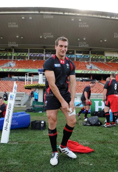 17.09.11 - Wales Rugby Captains Run - Sam Warburton during training at Waikato Stadium. 