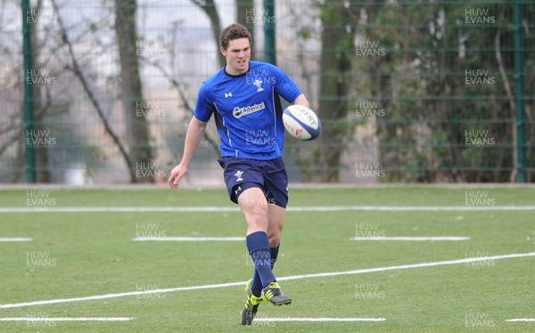 18.03.11 - Wales Rugby Captains Run - George North during training. 