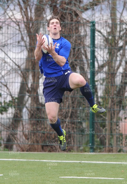18.03.11 - Wales Rugby Captains Run - George North during training. 