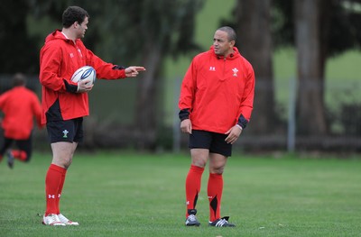 18.06.10 - Wales Rugby Captains Run - Gavin Thomas talks to Jamie Roberts during training. 