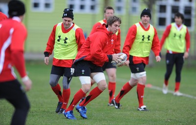 18.06.10 - Wales Rugby Captains Run - Ryan Jones during training. 