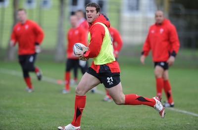 18.06.10 - Wales Rugby Captains Run - Jamie Roberts during training. 
