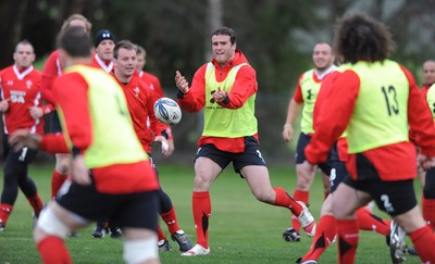 18.06.10 - Wales Rugby Captains Run - Jamie Roberts during training. 