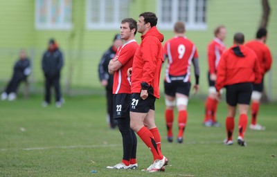 18.06.10 - Wales Rugby Captains Run - Andrew Bishop and Jamie Roberts during training. 
