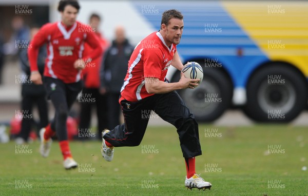 18.06.10 - Wales Rugby Captains Run - Lee Byrne during training. 