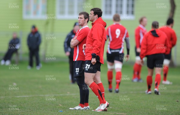 18.06.10 - Wales Rugby Captains Run - Andrew Bishop and Jamie Roberts during training. 