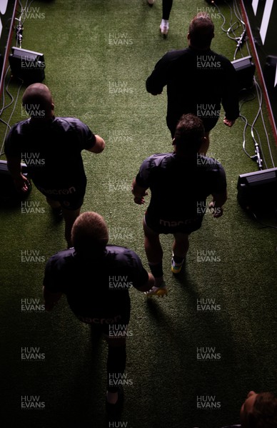 180823 - Wales Captains Run at the Principality Stadium the day before their final Rugby World Cup warm up game against South Africa - Wales players walk out down the tunnel