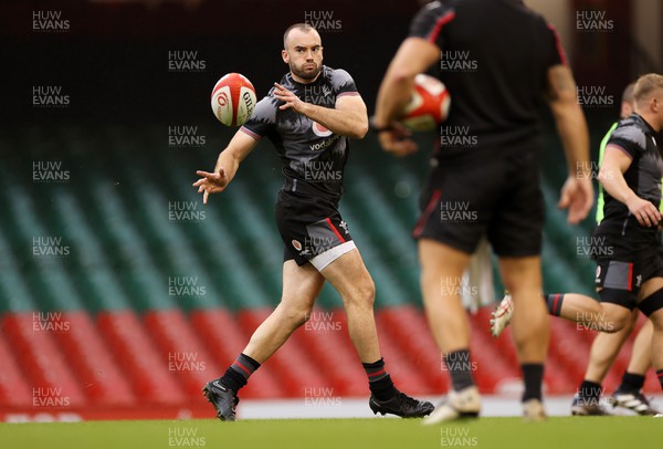 180823 - Wales Captains Run at the Principality Stadium the day before their final Rugby World Cup warm up game against South Africa - Cai Evans during training