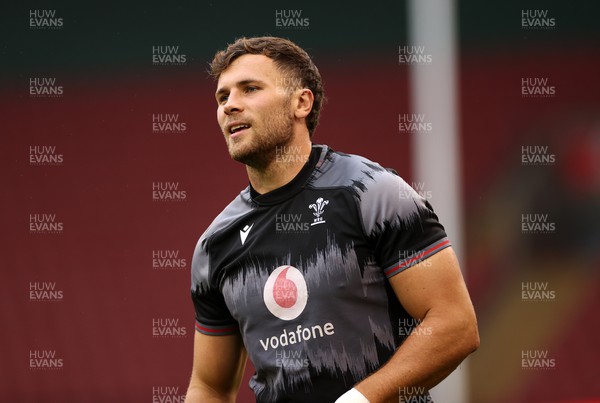 180823 - Wales Captains Run at the Principality Stadium the day before their final Rugby World Cup warm up game against South Africa - Mason Grady during training
