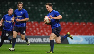 18.11.10 - Wales Rugby Training - George North during training. 