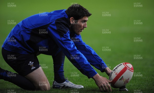 18.11.10 - Wales Rugby Training - James Hook during training. 