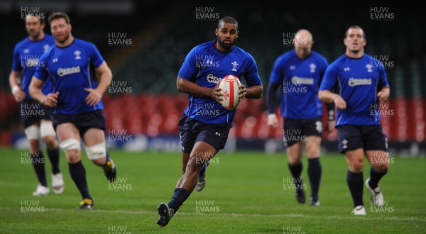 18.11.10 - Wales Rugby Training - Aled Brew during training. 