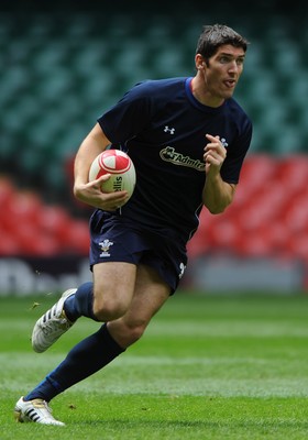 19.08.11 - Wales Rugby Captains Run - James Hook during training. 