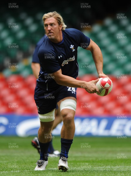 19.08.11 - Wales Rugby Captains Run - Andy Powell during training. 