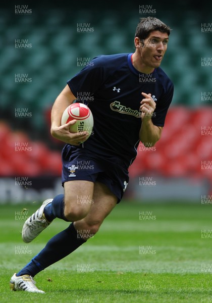 19.08.11 - Wales Rugby Captains Run - James Hook during training. 
