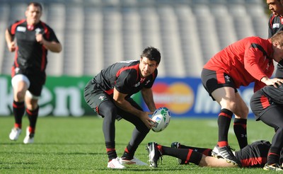 20.10.11 - Wales Rugby Captains Run - Mike Phillips during training. 
