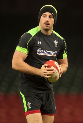 211114 - Wales Rugby Captains Run - Alex Cuthbert during training