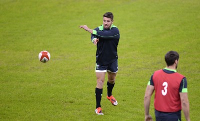 211114 - Wales Rugby Training -Rhys Webb during training