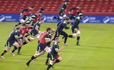 211114 - Wales Rugby Training -George North during training