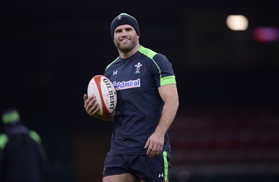 211114 - Wales Rugby Training -Jamie Roberts during training