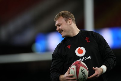 211125 - Wales Rugby Captains Run ahead of the New Zealand game tomorrow - Dewi Lake during training