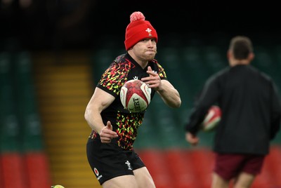 211125 - Wales Rugby Captains Run ahead of the New Zealand game tomorrow - Nick Tompkins during training
