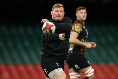 211125 - Wales Rugby Captains Run ahead of the New Zealand game tomorrow - Rhys Carre during training