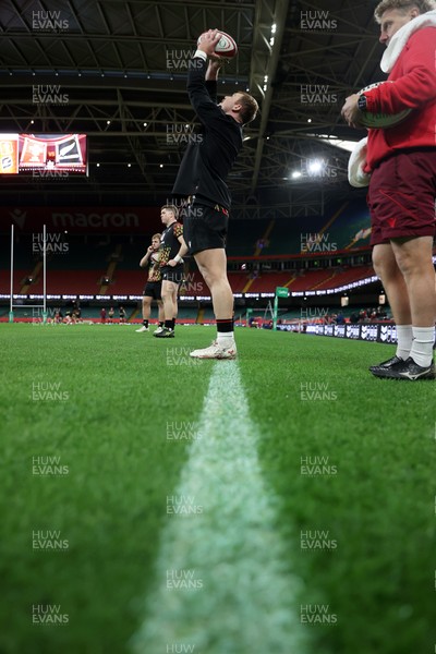 211125 - Wales Rugby Captains Run ahead of the New Zealand game tomorrow - Dewi Lake during training