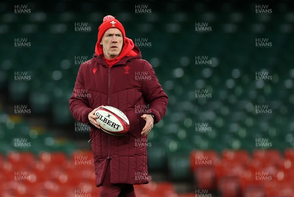 211125 - Wales Rugby Captains Run ahead of the New Zealand game tomorrow - Steve Tandy, Head Coach during training