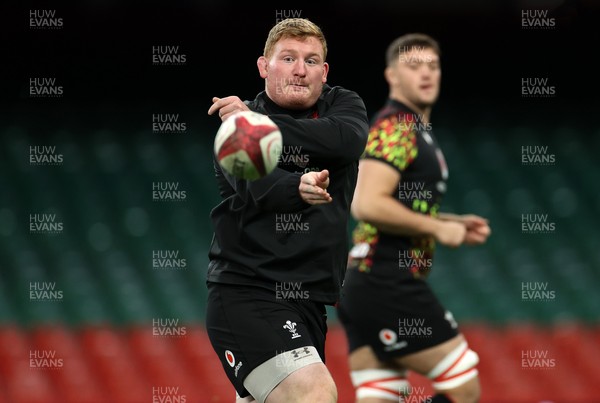 211125 - Wales Rugby Captains Run ahead of the New Zealand game tomorrow - Rhys Carre during training