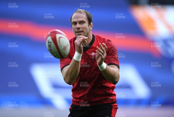231020 - Wales Rugby Training - Alun Wyn Jones during training