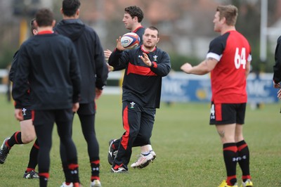 240212 - Wales Rugby Captains Run -Ken Owens during training