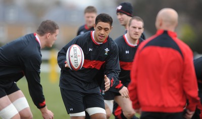 240212 - Wales Rugby Captains Run -Toby Faletau during training