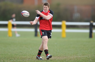 240212 - Wales Rugby Captains Run -Jonathan Davies during training