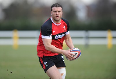 240212 - Wales Rugby Captains Run -Jamie Roberts during training