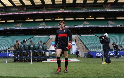 240212 - Wales Rugby Captains Run -Leigh Halfpenny walks out for kicking training