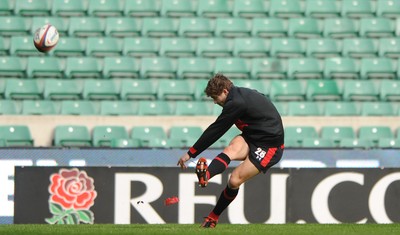 240212 - Wales Rugby Captains Run -Leigh Halfpenny during kicking training