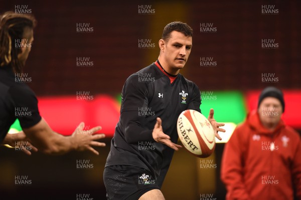 241117 - Wales Rugby Training - Aaron Shingler