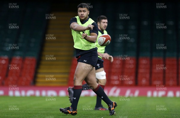 241117 - Wales Rugby Captains Run - Leon Brown during training