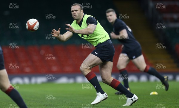 241117 - Wales Rugby Captains Run - Jamie Roberts during training