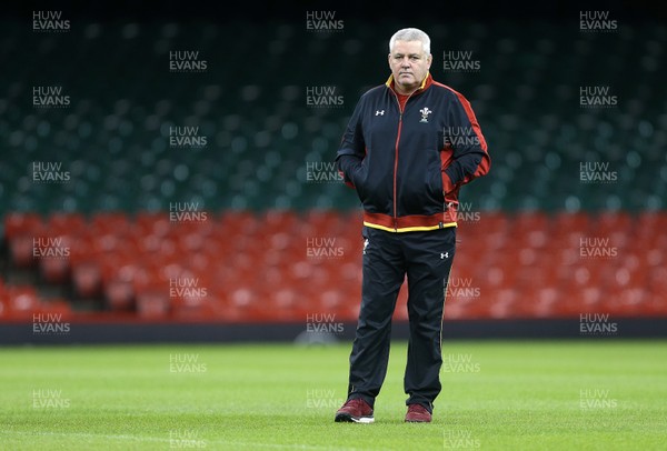 250216 - Wales Captains Run - Warren Gatland during training