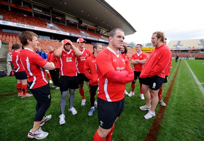 25.06.10 - Wales Rugby Captains Run - Jonathan Davies, Gavin Thomas, Jamie Roberts, Richie Rees, Paul James, Adam Jones, Tavis Knoyle and Alun Wyn Jones at Waikato Stadium. 