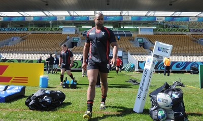 25.09.11 - Wales Rugby Captains Run - Aled Brew arrives for training. 