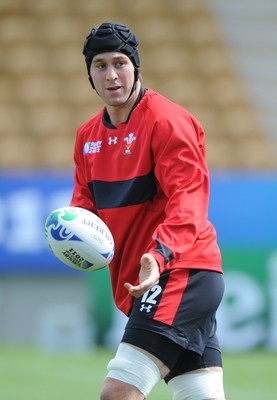 25.09.11 - Wales Rugby Captains Run - Ryan Jones during training. 